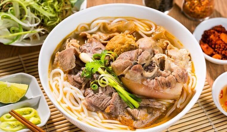 nau bun bo hue cuc de tai nha tu vien gia vi co san 202109161718049940